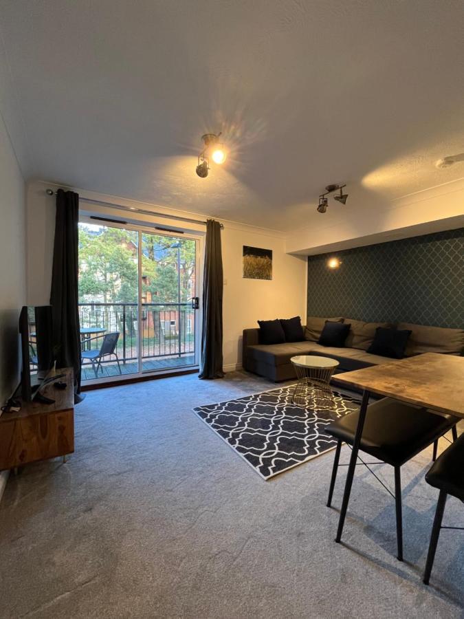Archers 2 Bedrooms, Balcony, 2 Bathrooms, Free Parking, Wifi Southampton Bagian luar foto