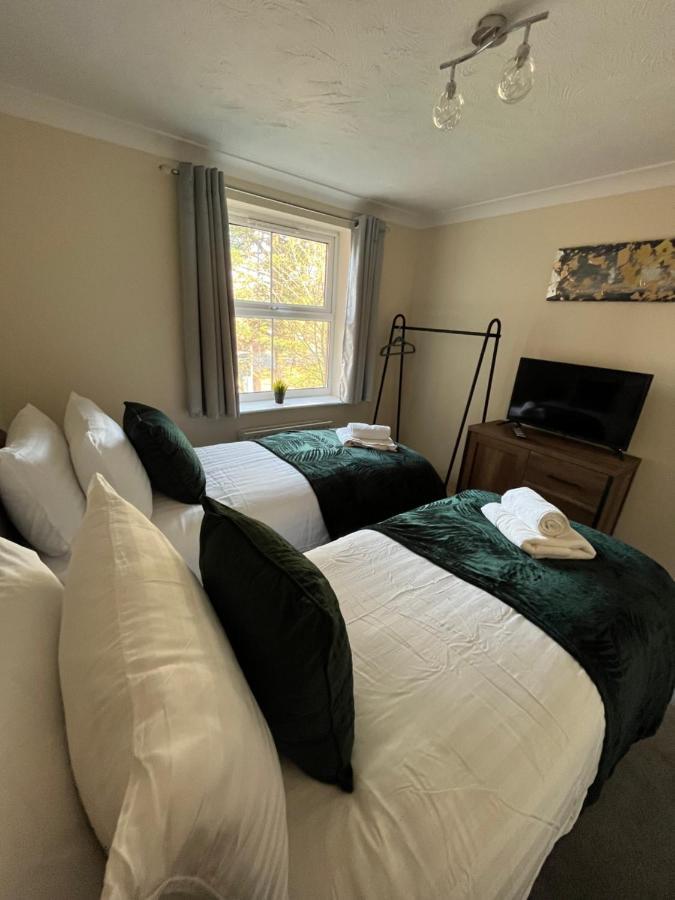 Archers 2 Bedrooms, Balcony, 2 Bathrooms, Free Parking, Wifi Southampton Bagian luar foto